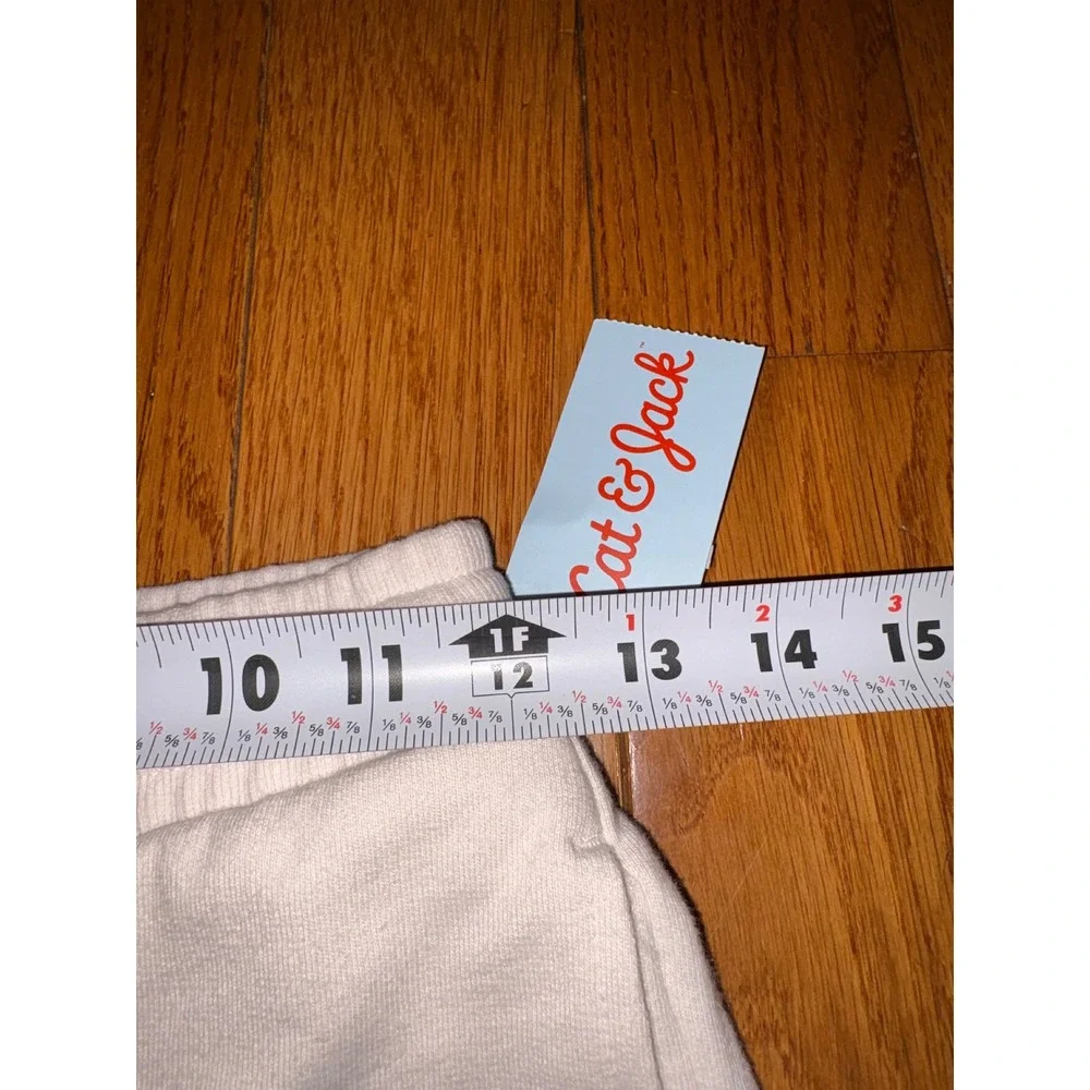 New Cat & Jack Kids Soft White Pintuck Fleece Jogger Pants Size S 6/7 NWT